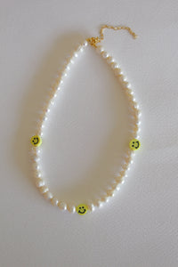 Collar  Pearls Smiley