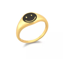 Cargar imagen en el visor de la galería, Anillo Smiley Negro
