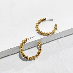 TWIST HOOPS